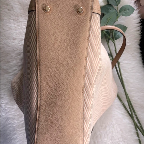 Sold - Picture 6 of 9